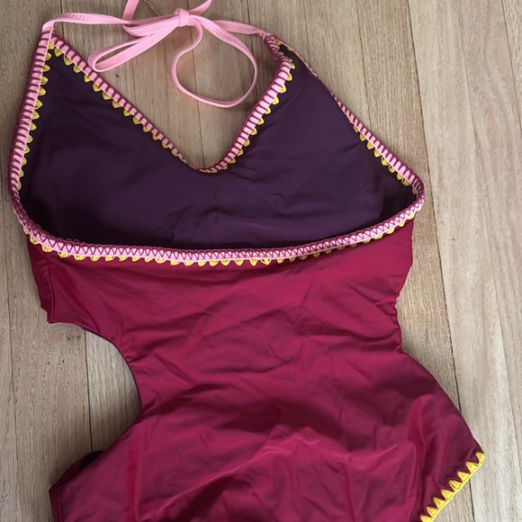 Reversible Jessica Simpson One Piece - Picture 5 of 5